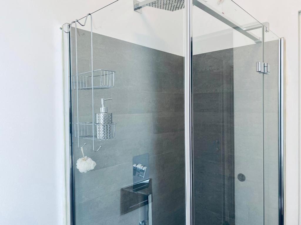 Villa Martina Luxury Suites Lecco Luaran gambar